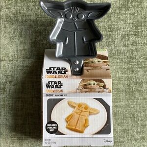 Star Wars Mandalorian Grogu Pancake Mold Set